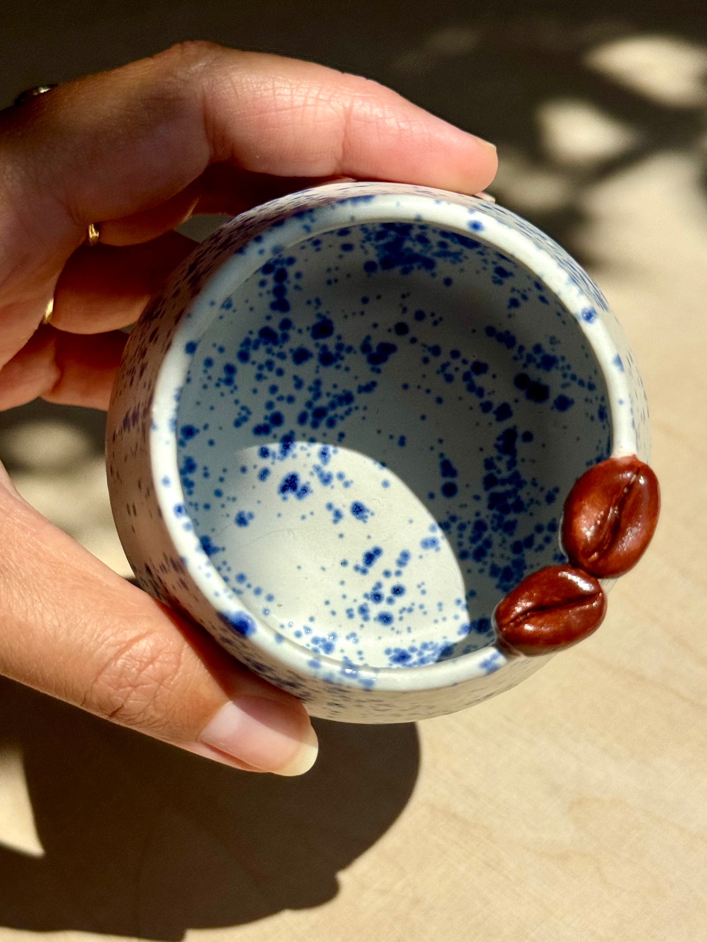Blue speckled coffee bean mok